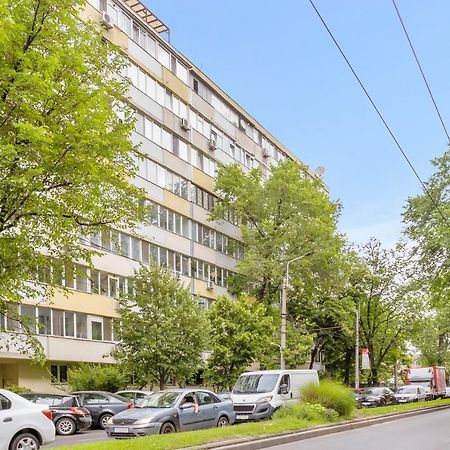 Central Apartment Muncii Area Netflix Букурещ Екстериор снимка