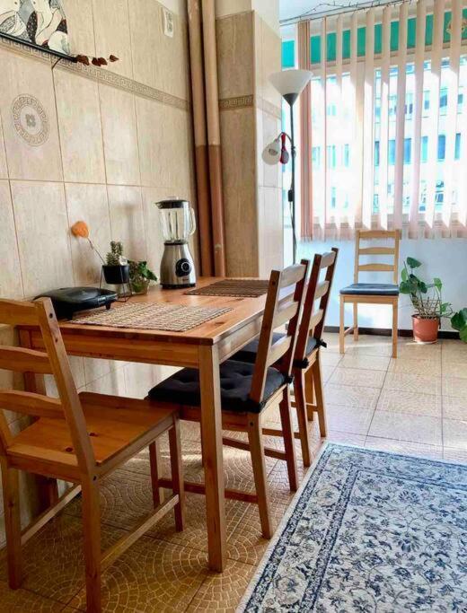 Central Apartment Muncii Area Netflix Букурещ Екстериор снимка