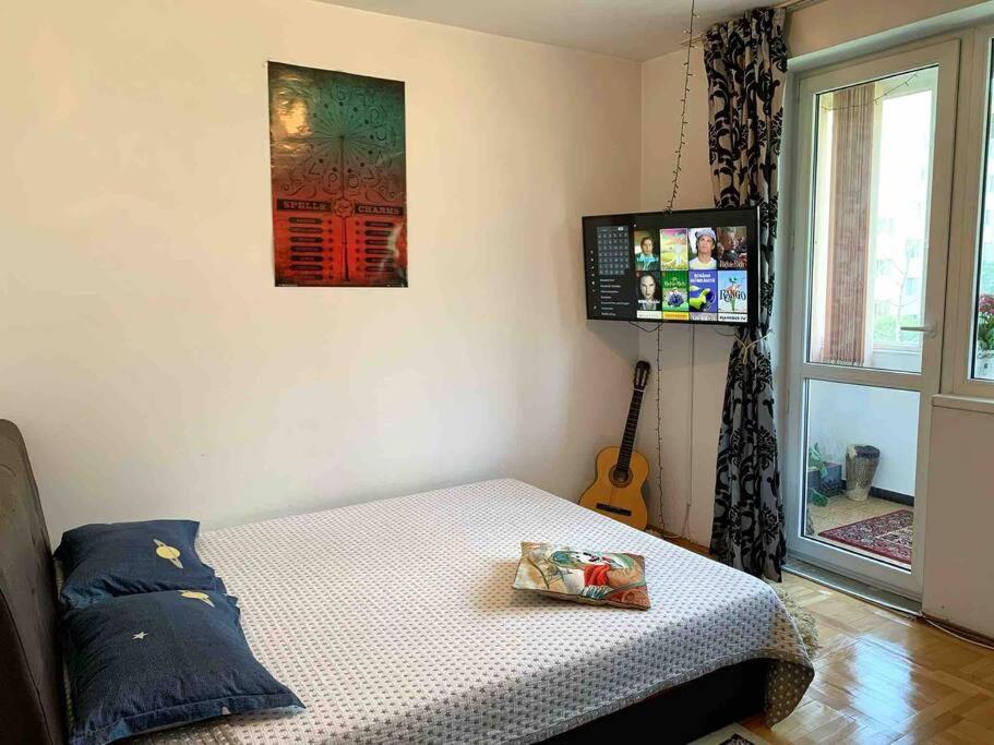 Central Apartment Muncii Area Netflix Букурещ Екстериор снимка